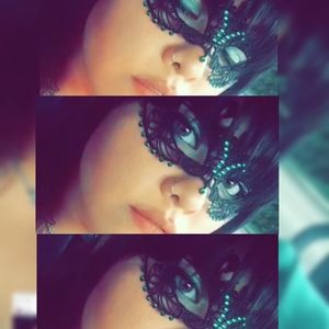 Black Lace Masquerade Mask W/ Emerald Green Gems